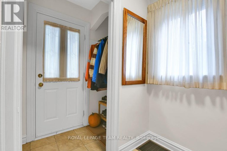 28004209/128-130-bayswater-avenue/hintonburg/ottawa/ontario/K1Y2G1_2