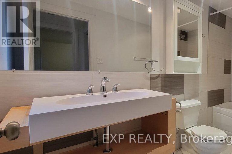 29170277/292-richelieu-avenue/vanier/ottawa/ontario/K1L6K3_26