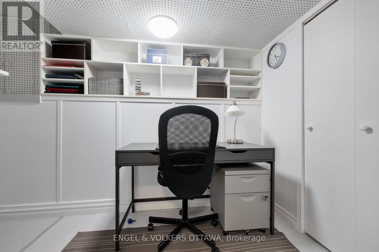 29621371/1173-st-jerome-crescent/convent-glen-north/ottawa/ontario/K1C2A7_34