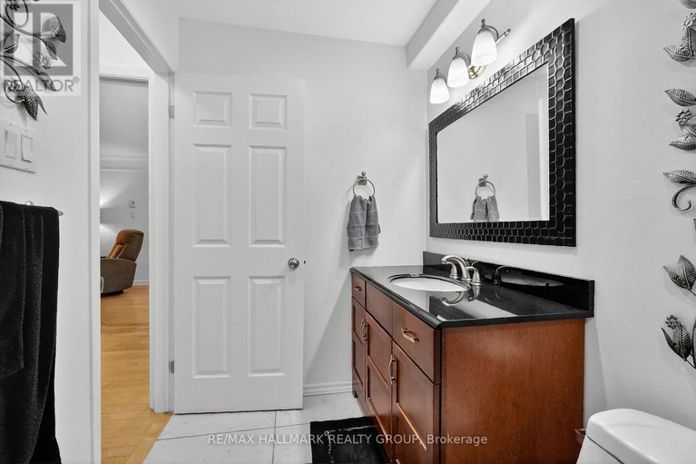 28918370/108-1760-cabaret-lane/fallingbrookpineridge/ottawa/ontario/K4A2H1_16