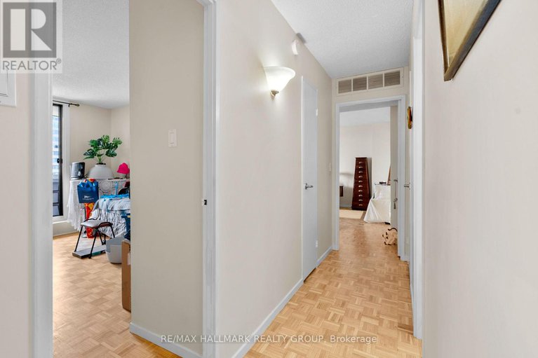 28759987/806-265-poulin-avenue/britannia/ottawa/ontario/K2B7Y8_17
