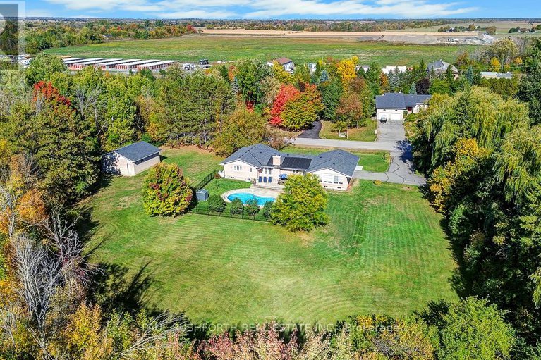 28933934/15-richland-drive/goulbourn-twp-from-franktown-rdsouth-to-rideau/ottawa/ontario/K0A2Z0_35