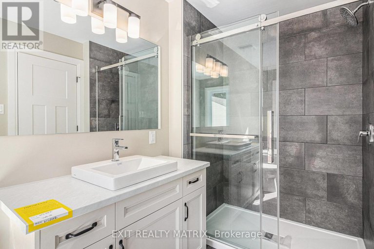 28914597/1375-fribourg-street/embrun/russell/ontario/K0A1W0_16