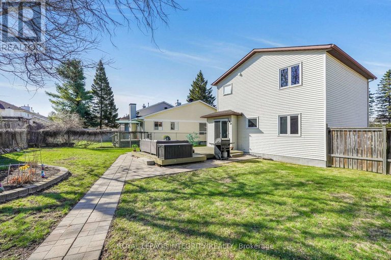 29666462/641-apollo-way/fallingbrookpineridge/ottawa/ontario/K4A1T5_33