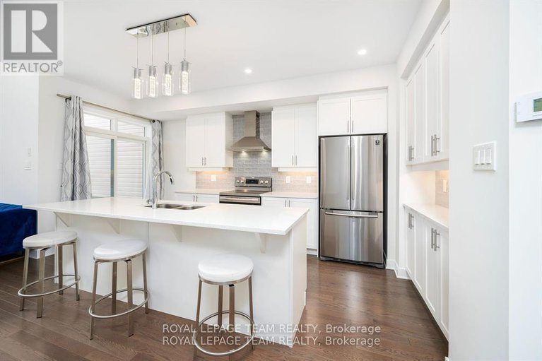 28271159/341-big-dipper-street/riverside-southgloucester-glen/ottawa/ontario/K4M0J3_15