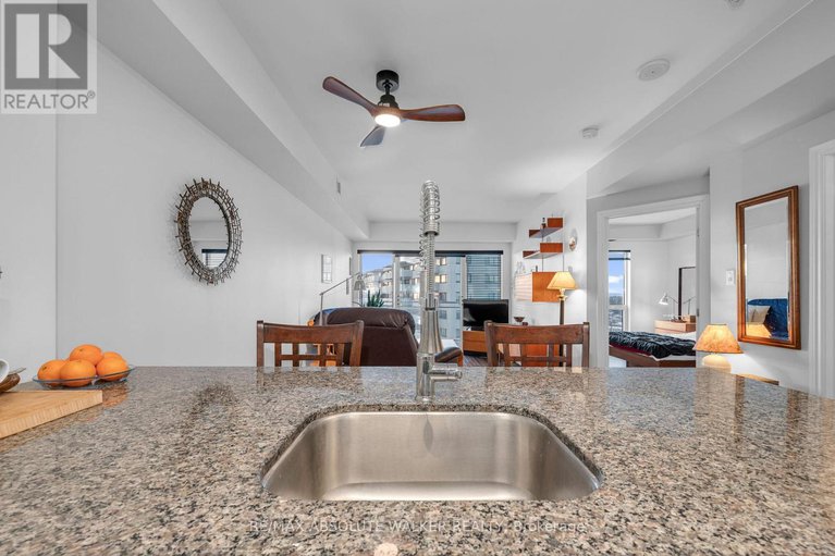 29383008/1408-70-landry-street/vanier/ottawa/ontario/K1L0A8_17