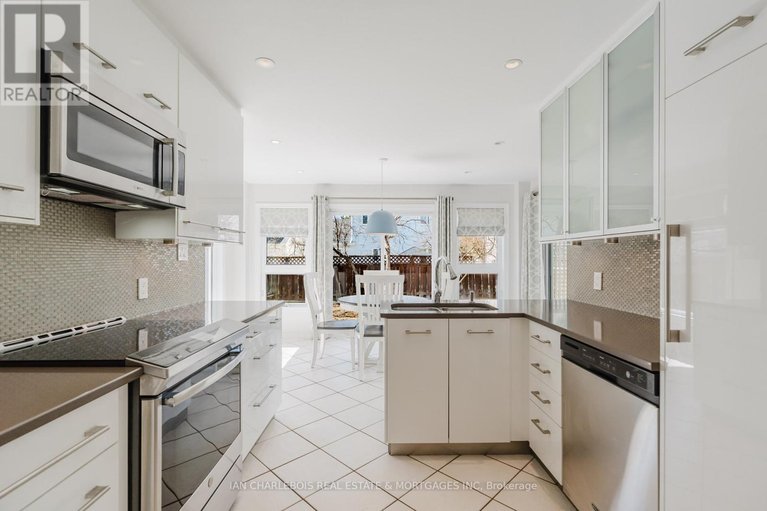 29631308/583-apollo-way/fallingbrookpineridge/ottawa/ontario/K4A1T7_19