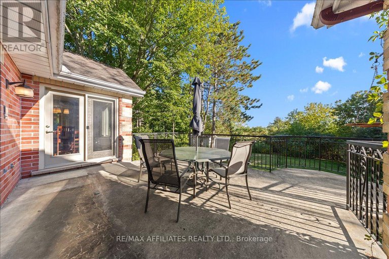 28874344/1266-barnwell-crescent/navan/ottawa/ontario/K4B1K4_37
