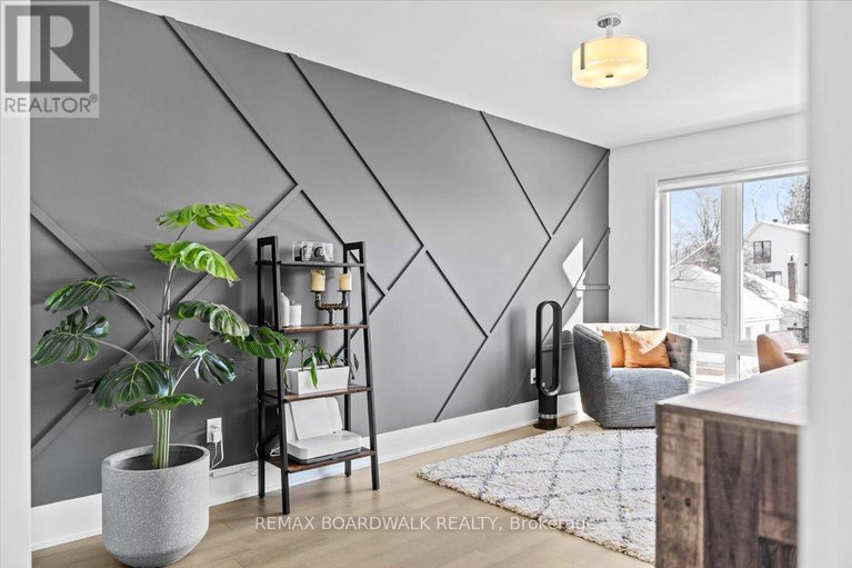 29360290/255-avondale-avenue/westborohampton-park/ottawa/ontario/K1Z7G7_34