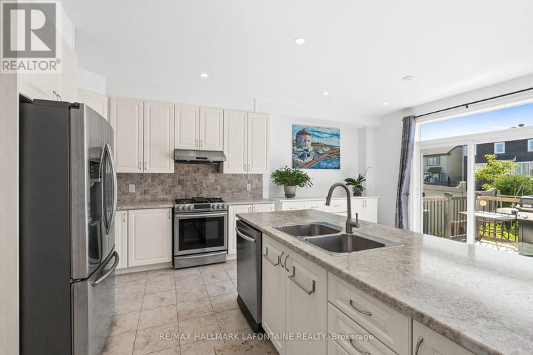 29093734/359-hepatica-way/avalon-west/ottawa/ontario/K4A0Z1_14