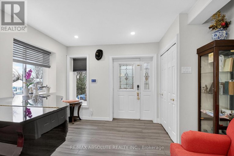 29171817/147-longpre-street/vanier/ottawa/ontario/K1L7J5_4