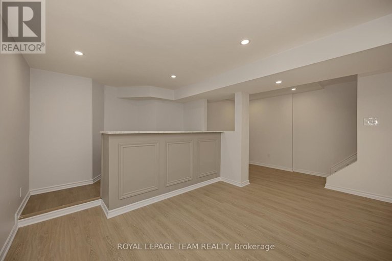 29577961/69-pinetrail-crescent/centrepointe/ottawa/ontario/K2G5B2_30