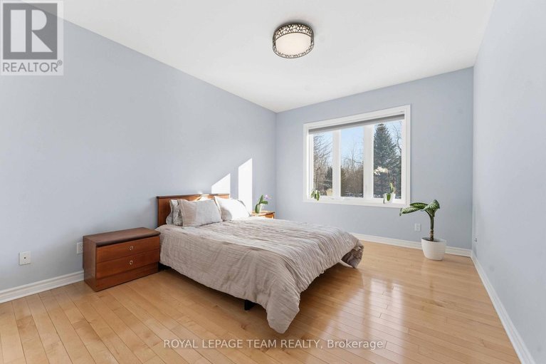 29563750/6868-sparkling-lake-way/greely/ottawa/ontario/K4P1R7_23