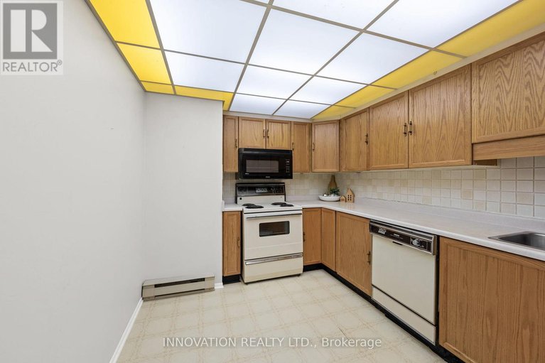 29036508/8-5-timberview-way/westcliffe-estates/ottawa/ontario/K2H9M6_17