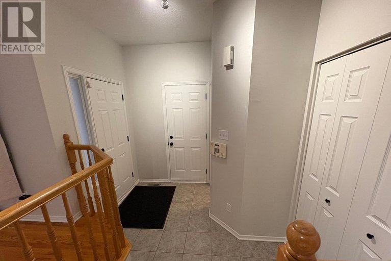 29142305/14-drumso-street/hunt-club-parkgreenboro/ottawa/ontario/K1T3Y2_4