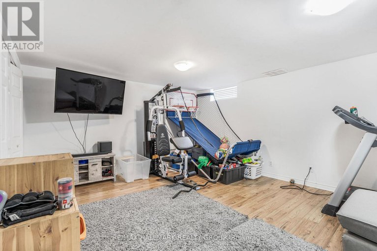 28216867/1985-woods-street/town-of-rockland/clarence-rockland/ontario/K4K1H7_22