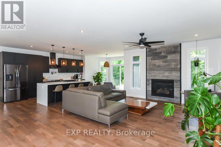 28534739/1579-rollin-road/clarencerockland-twp/clarence-rockland/ontario/K0A3N0_8