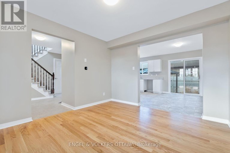 29096516/26-carleton-cathcart-street/stittsville-south/ottawa/ontario/K2S1M7_7