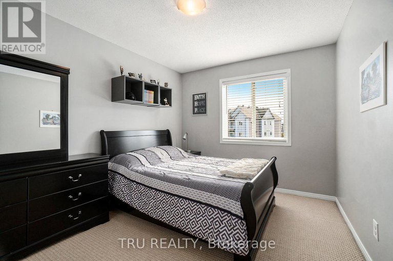 28989058/214-arrita-street-e/emerald-meadowstrailwest/ottawa/ontario/K2S0J7_21