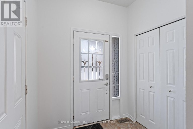 29215203/116-esterbrook-drive/mer-bleuebradley-estatesanderson-park/ottawa/ontario/K1W0A8_4