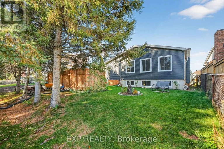 29690360/544-loucks-drive/village-of-russell/russell/ontario/K4R1B6_5