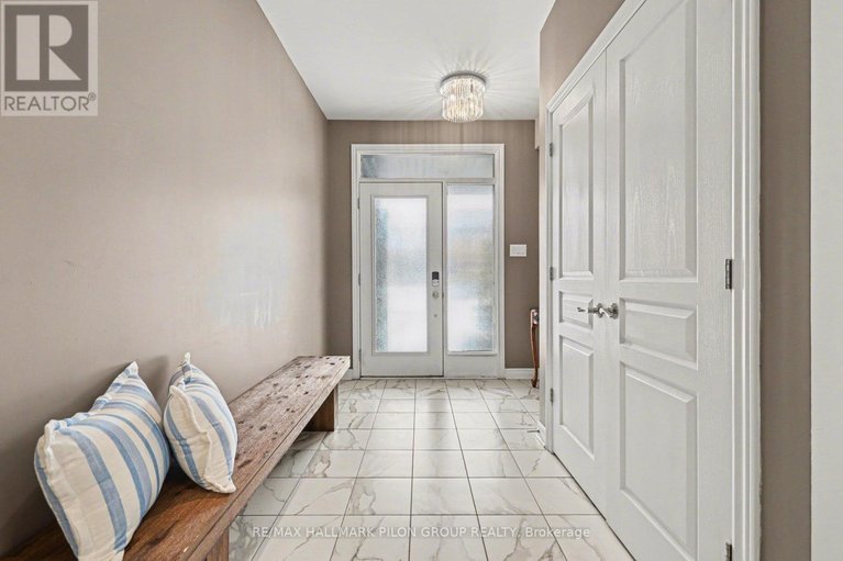 29671011/266-shinleaf-crescent/mer-bleuebradley-estatesanderson-park/ottawa/ontario/K1W0J2_11