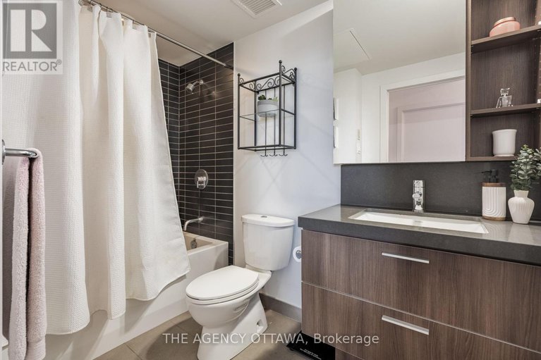 28340908/620-360-mcleod-street/ottawa-centre/ottawa/ontario/K2P1A9_21