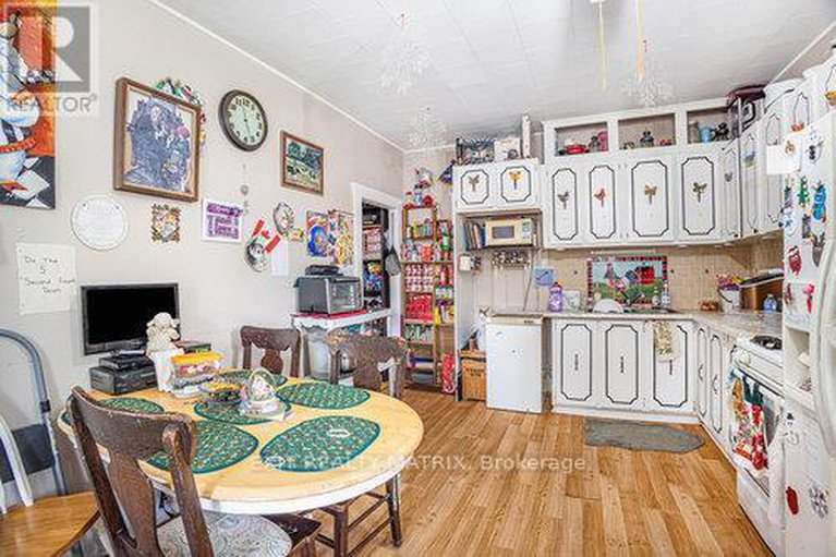 28312365/203-castor-street/village-of-russell/russell/ontario/K4R1C7_19