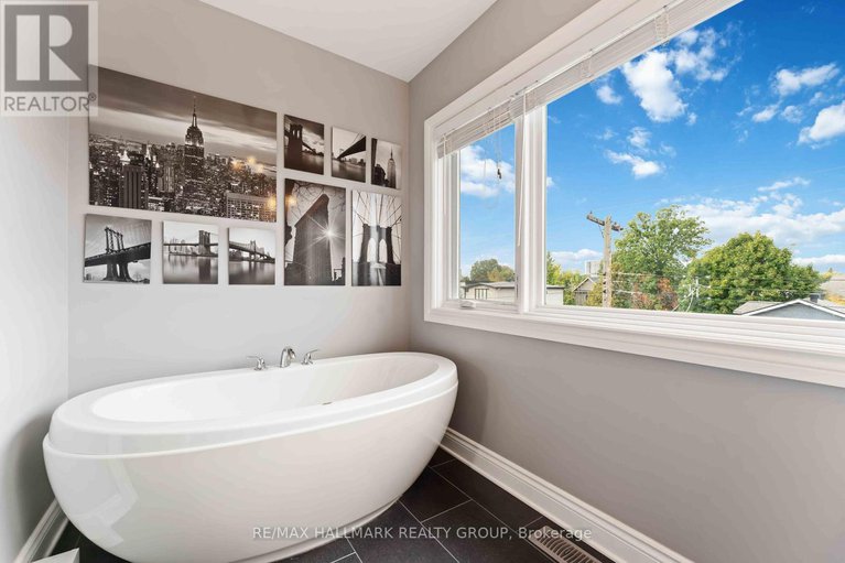 28931176/a-142-queen-mary-street/overbrookcastle-heights/ottawa/ontario/K1K1X5_15