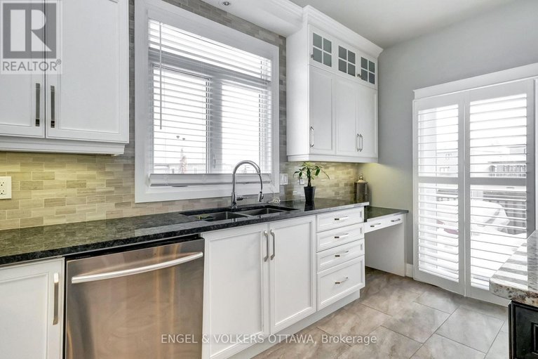 28893468/304-colmar-street/embrun/russell/ontario/K0A1W0_15