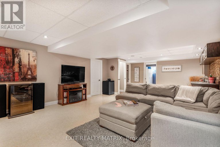 29122588/414-fairlakes-way/avalon-east/ottawa/ontario/K4A0L1_37