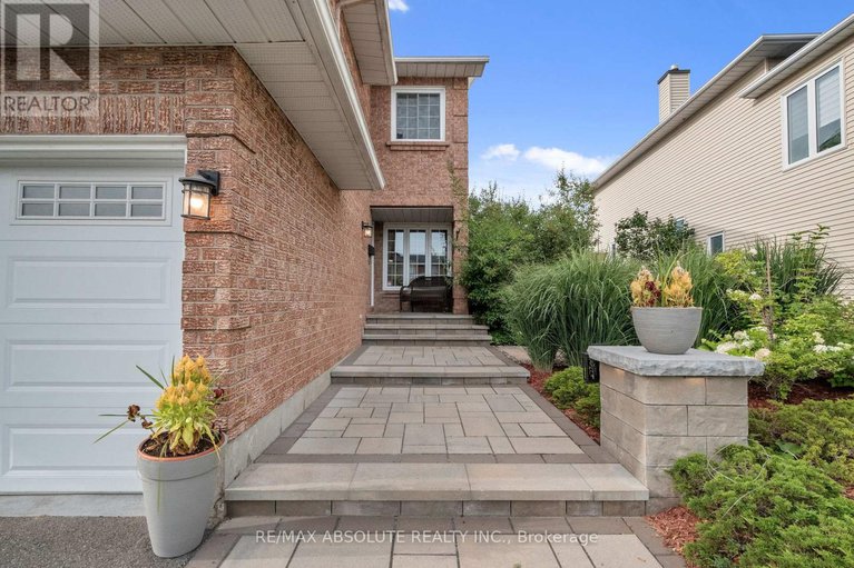 28759176/171-springwater-drive/bridlewood/ottawa/ontario/K2M2A2_2