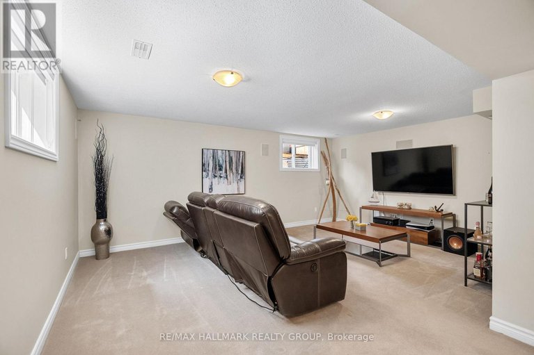 28317889/297-mojave-crescent/stittsville-north/ottawa/ontario/K2S0H7_31