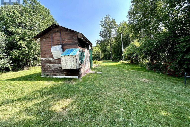 28710683/212-blakeney-road/pakenham/mississippi-mills/ontario/K0A1A0_36
