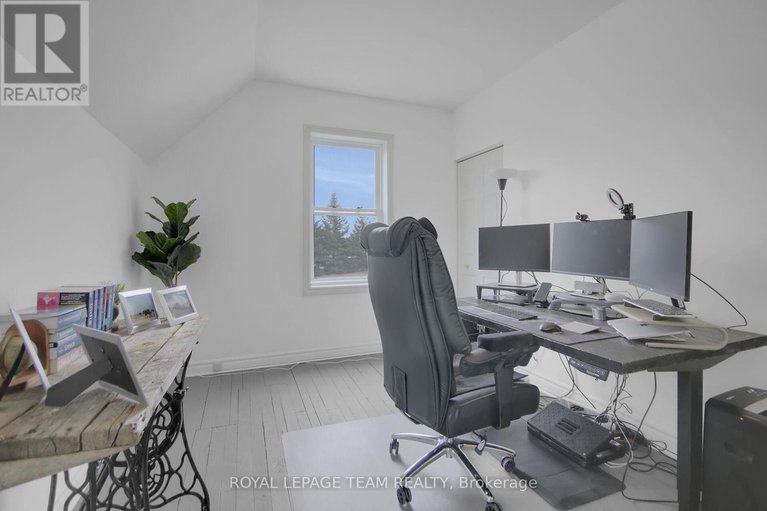 28403299/1456-meadow-drive/greely/ottawa/ontario/K4P1B1_30