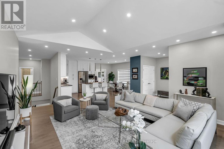 28627551/4-matthew-kieran-crescent/long-sault/south-stormont/ontario/K0C1P0_9