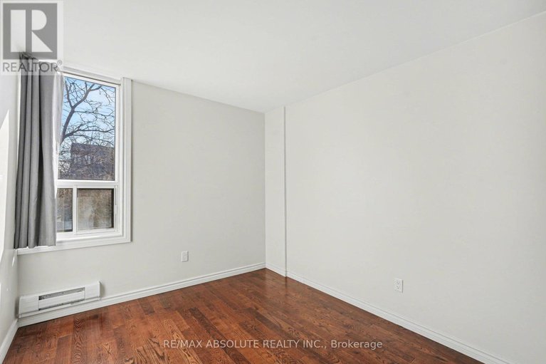 29438113/305-1177-belanger-avenue/billings-bridge/ottawa/ontario/K1H8N7_12