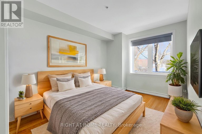 28554309/h-313-st-patrick-street/lower-townbyward-market/ottawa/ontario/K1N5K6_6