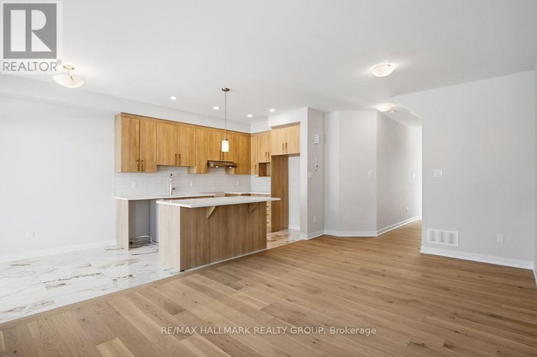 29360426/1924-hawker-private/stittsville-north/ottawa/ontario/K0A1L0_7