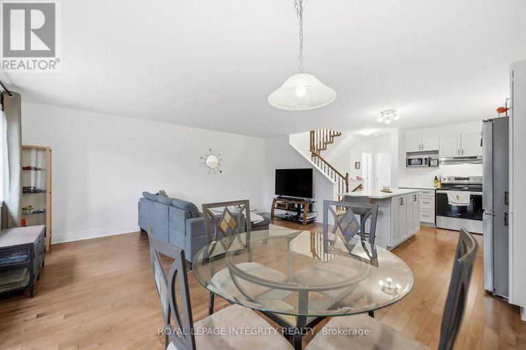 29608681/241-dion-avenue/town-of-rockland/clarence-rockland/ontario/K4K0M3_13