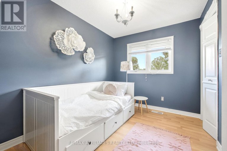 28977230/121-stamford-drive/drummond-n-elmsley-drummond-twp/drummondnorth-elmsley/ontario/K7H3C1_14