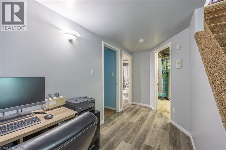 28287240/53905-john-street/richmond/ontario/N5H2R1_26
