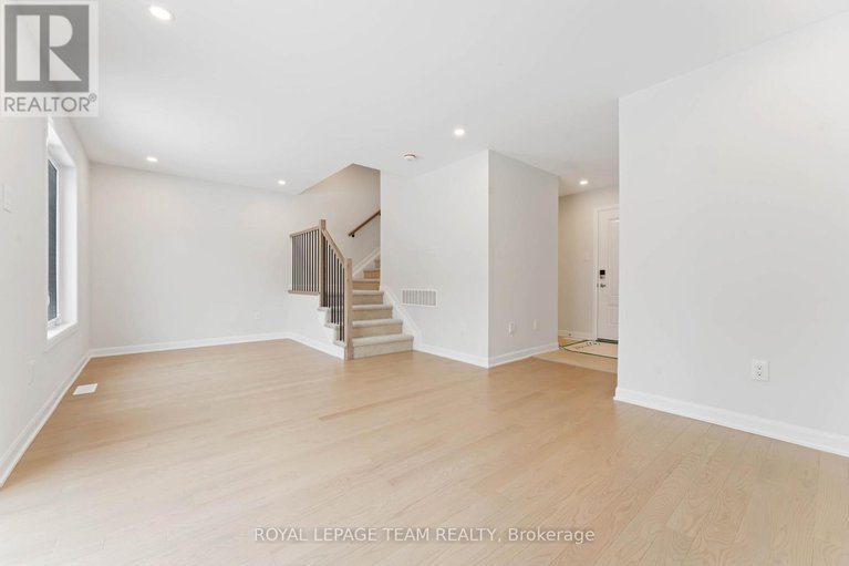 28311448/718-jennie-trout-terrace/morgans-grantsouth-march/ottawa/ontario/K2W0M5_4