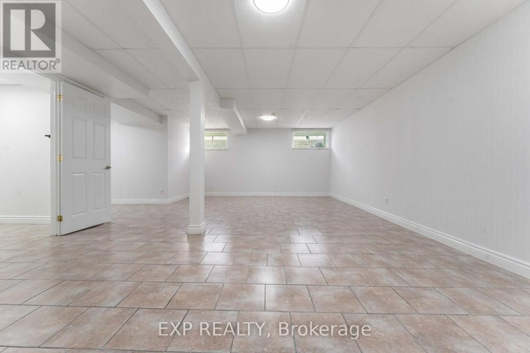 29186601/119-anfield-crescent/barrhaven-east/ottawa/ontario/K2G7B7_41