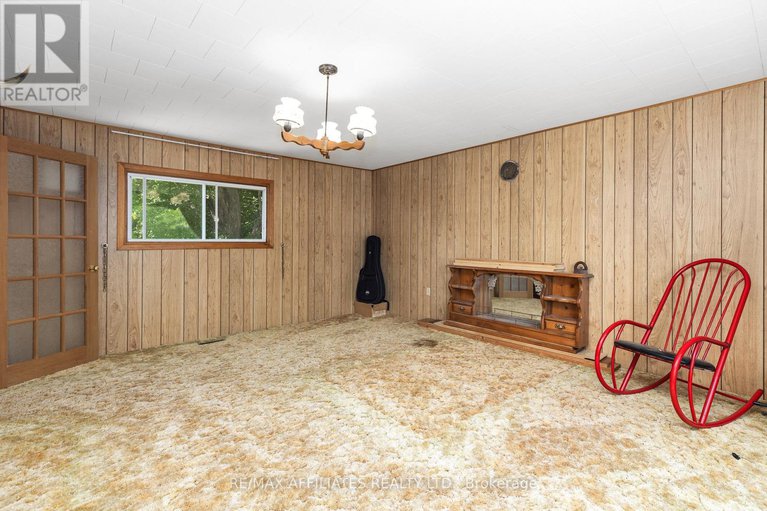28517166/1655-old-perth-road/mississippi-mills-ramsay-twp/mississippi-mills/ontario/K0A1A0_30