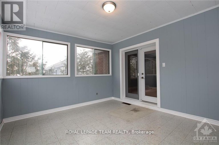 29269332/49-crownhill-street/beacon-hill-south/ottawa/ontario/K1J7K5_19