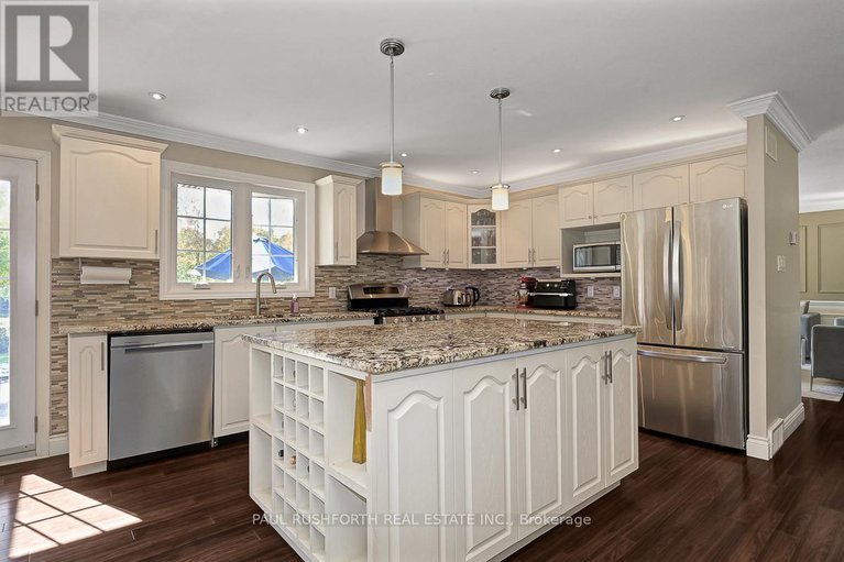 28933934/15-richland-drive/goulbourn-twp-from-franktown-rdsouth-to-rideau/ottawa/ontario/K0A2Z0_11