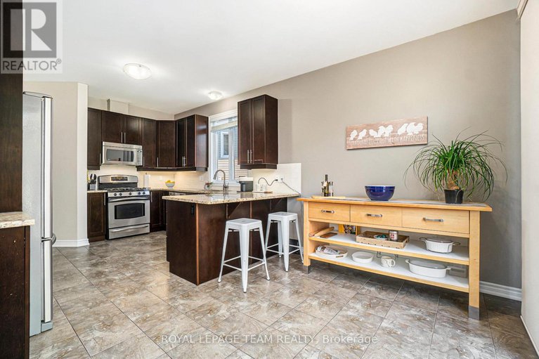 28937544/369-glenbrae-avenue/morgans-grantsouth-march/ottawa/ontario/K2W0C2_13