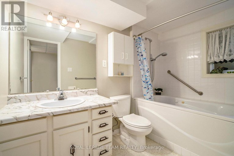 28576788/6870-edgar-brault-street/orleanssunridge/ottawa/ontario/K1C1L7_20