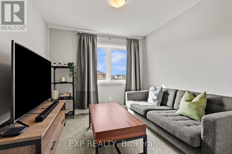 29648465/419-clubtail-private/blossom-parkkemp-parkfindlay-creek/ottawa/ontario/K1X0M9_31